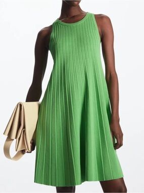 WB WITHBLACK Women L Vibrant Green Ribbed Sleeveless Sterling Knit Dress NWT